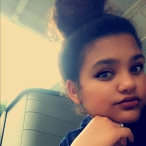 Meet your Posher, Molly